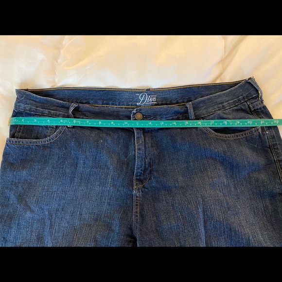 Old Navy Capri The Diva Cut size 18 - Picture 3 of 6